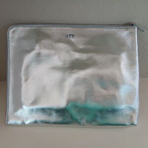Mark & Graham Italy Silver SOHO ZIPPER POUCH Handbag mono AEE City Uptown #M2